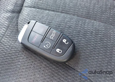 2015 Chrysler 200 S z USA, uszkodzony, nr VIN 1C3CCCDG2FN627764